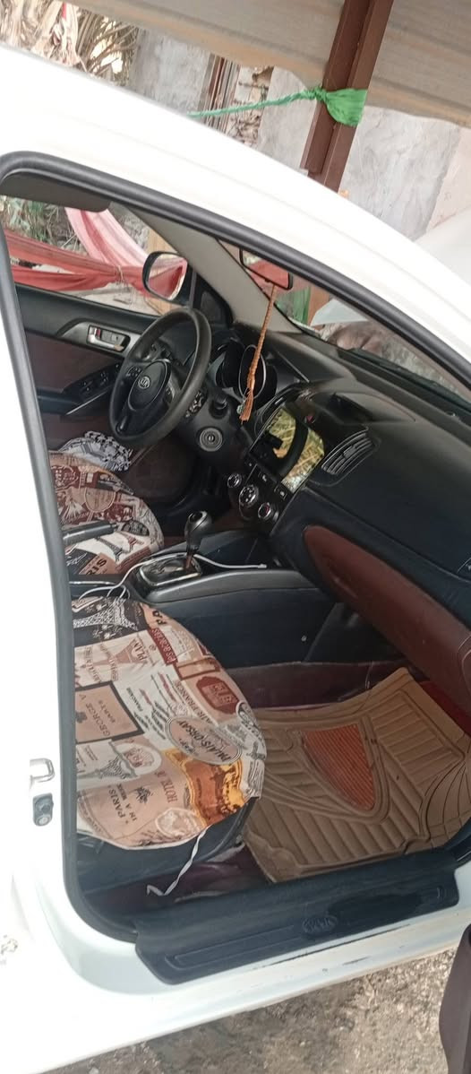 سيراتو مديل 13 رقم بصره سياره مكفوله السعر 90 وبيها مجال سياره بسمي مداور ثاني يوم نتصل عليه ونرهم على سعر ***********
