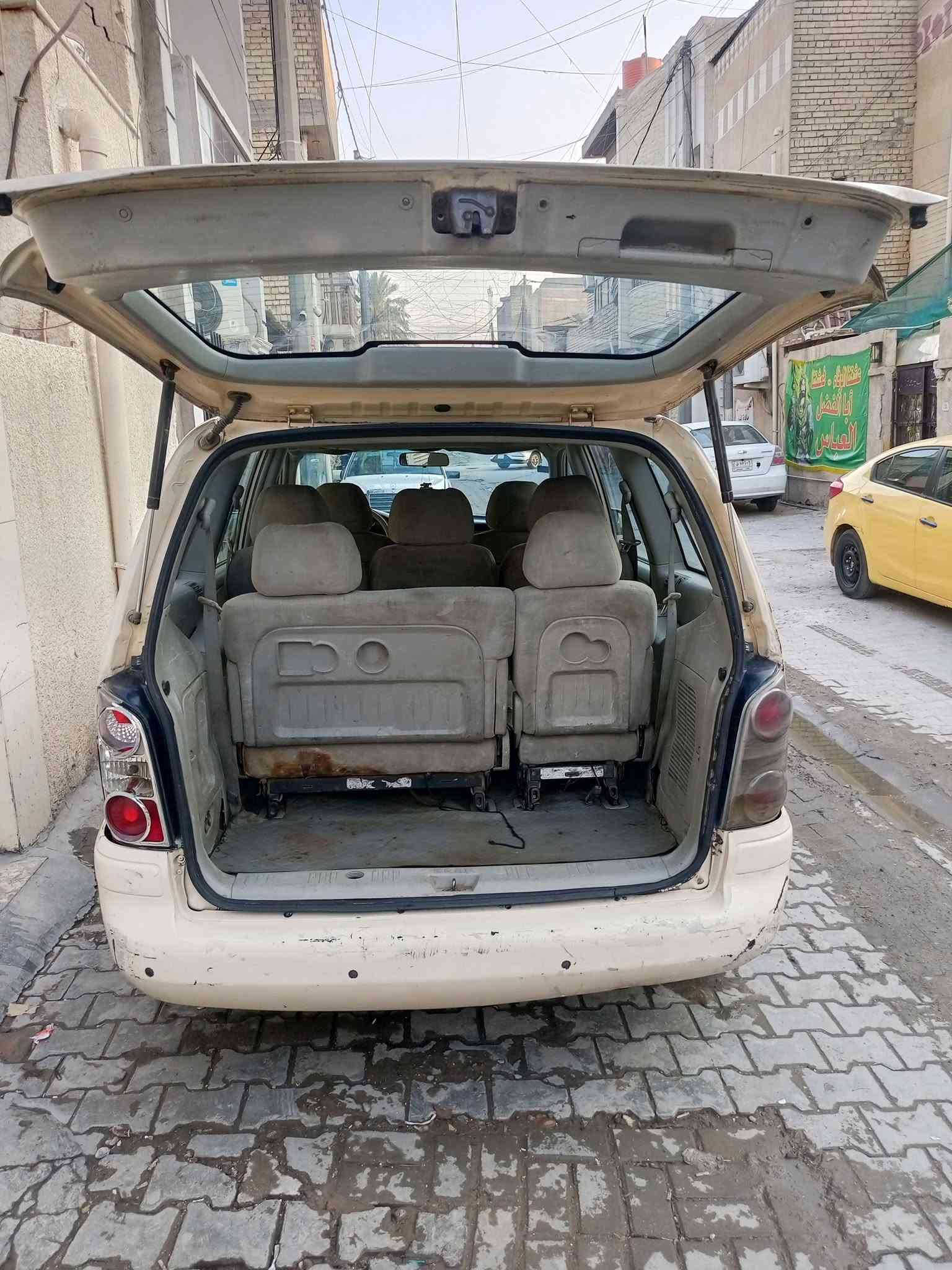 هيونداي تراجيت مديل 2006 سبعة اراكب للبيع رقم بغداد باسمي سيارة نظيفة كما موضح بالصور مكان السيارة بغداد الحرية رقم صاحب السيارة ***********
