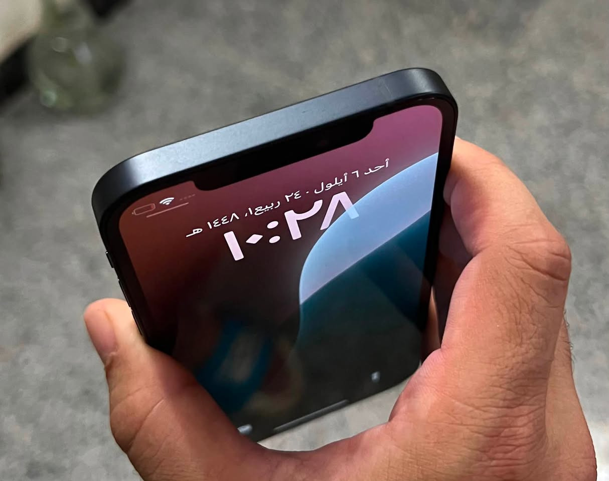ايفون ١٢ ميني بطارية ٩٣ ذاكرة ٦٤ جهاز نظيف جداً ووتر بروف ما مستبدل بي اي قطعة ومكفول من اي ضرر 
السعر ب ٢٩٠ وبي مجال بسيط 
ومتوفر توصيل 
***********
