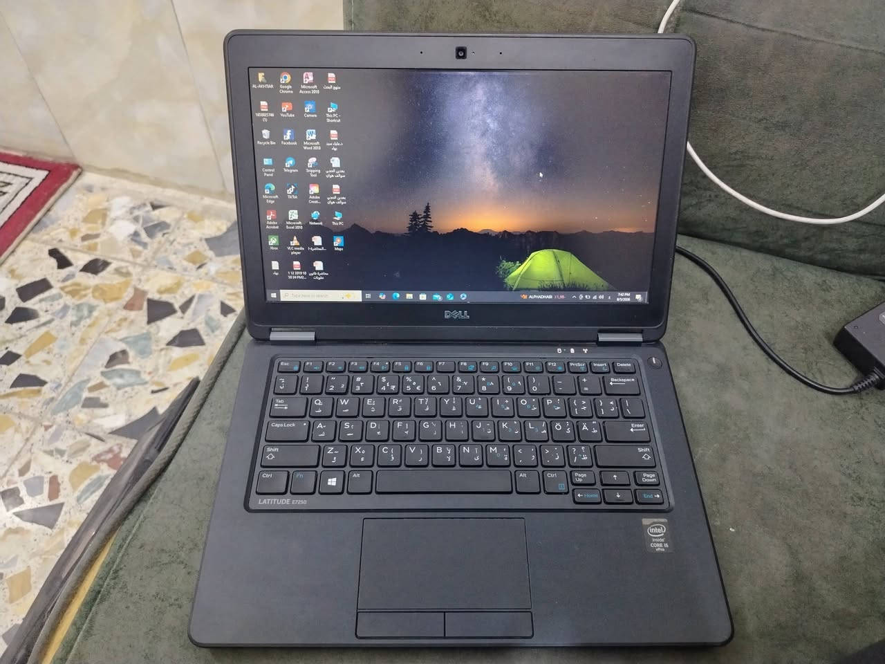 لابتوب البيع
. الشاشة : 12.5 بوصة بدقة HD (1366x768 أو .Full HD (1920×1080)

. المعالج : Intel Core i3 أو 15 أو i7 من الجيل الخامس.

. كرت الشاشة : 5500 Intel HD Graphics مدمج.

الرام حتى 16 جيجابايت DDR3L.

. التخزين: SSD ( عادة 128 أو 256 أو 512 جيجابايت حسب النسخة).

. المنافذ:

يو اس بي 3.0

اتش دي ام اي

منفذ عرض صغير

منفذ LAN

قارئ بطاقة SD

Bluetooth 4.0 Wi-Fi الاتصال

الوزن حوالي 1.3 كغم.
السعر ٢٠٠
الرقم ***********
