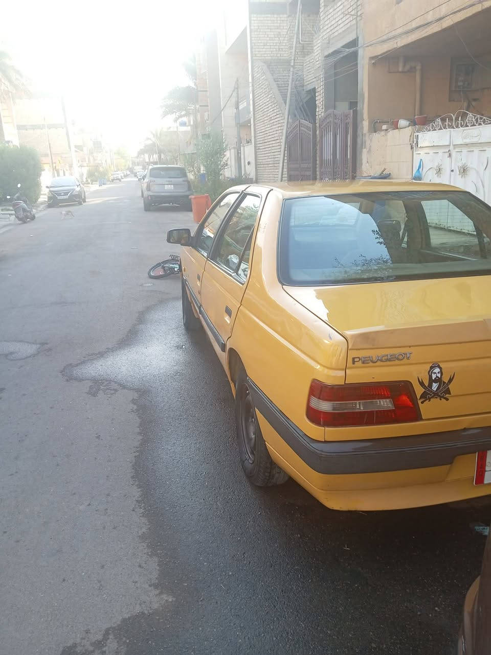 السلام عليكم
بيجوو لميس ٢٠١٥ سياره مكفوله فقط ضربه الحاجب الخلفي السعر ٤٠ الرقم *********** السنويه باسمي

