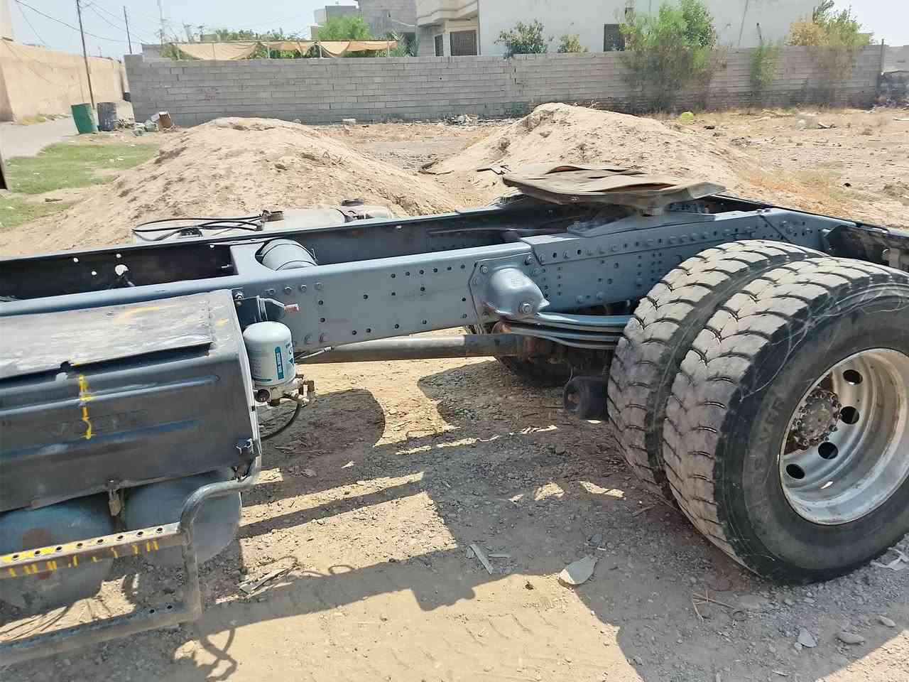 سلام عاليكم سياره فالفو للبيع سياره كير محرك اكسل تخم تاير جديد شاصي مضروب باج بطن كهربائيات شغاله سنويته ضايعه بيه بلاغ واجهت كمرك صاحبه موجود ويحول تدفه تبريد خير من الله داخله حلو كشانه دشبول جديد مكانه سامراء *********** سعره 65 من الاخير
