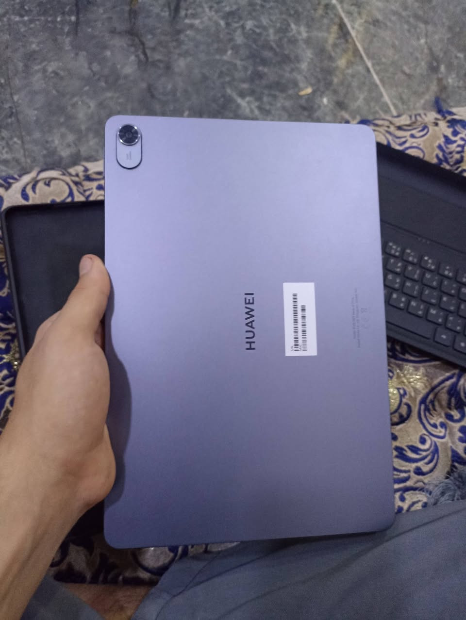 السلام عليكم 
ايباد/ 
Huawei MatePad 11.5
جهاز معروف وقوي وسلس بالالعاب الجهاز نظيف 100% ما مفتوح
ملحقات كيبورد وگفر جلد 
تواصل ***********
