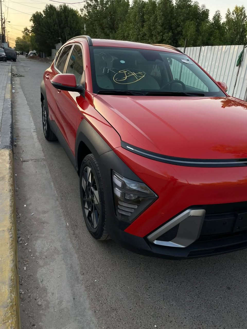 كونا موديل 2024  SEl. سياره  مواصفات نص
حادثه ربع البنيد صبغ فقط  سونارهة موجود  وصور الحادث  بدون ايرباك سياره مكفوله من كلشي عده ربع البنيد فقط  صبغ بدون دواخل السياره ماشيه 33 
رقم بغداد باسمي  تحويل ثاني يوم مكانهة بغداد السياره الجديده 
الرقم ***********
