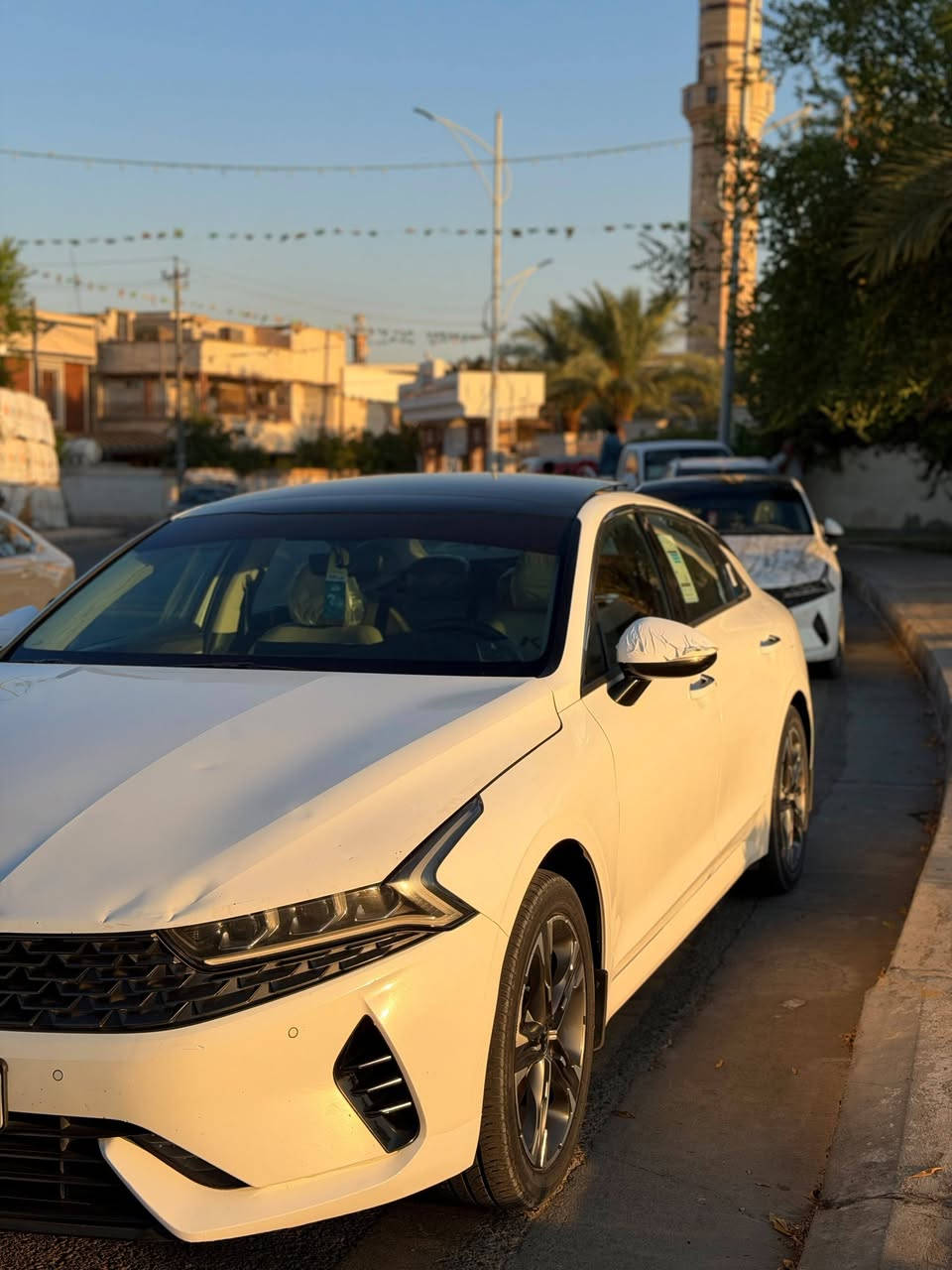 سلام عليكم 
كيفايف خليجي للبيع موديل ٢١ فول ١/١ماشيه ٥٥الف حقيقي سياره بيه سونار موجود ويه صور وصبغ لي بل جنطه تشدخت ونصبغت شبرين ومن فوك  بس  اشو سونار طلع نص جنطه بيه رصعات بل بنيد خفيفات مو مثل صور هسه واضحات  سياره عليه تخم تاير جديد مكينه كير مكفولات  داخله شوفت عينك احله من صور  صدره ماعرف شنو كله بعده جديده (اب١٧٥وبيه مجال )

لمكان فلوجه (‏‪***********‬‏)بي واتساب
