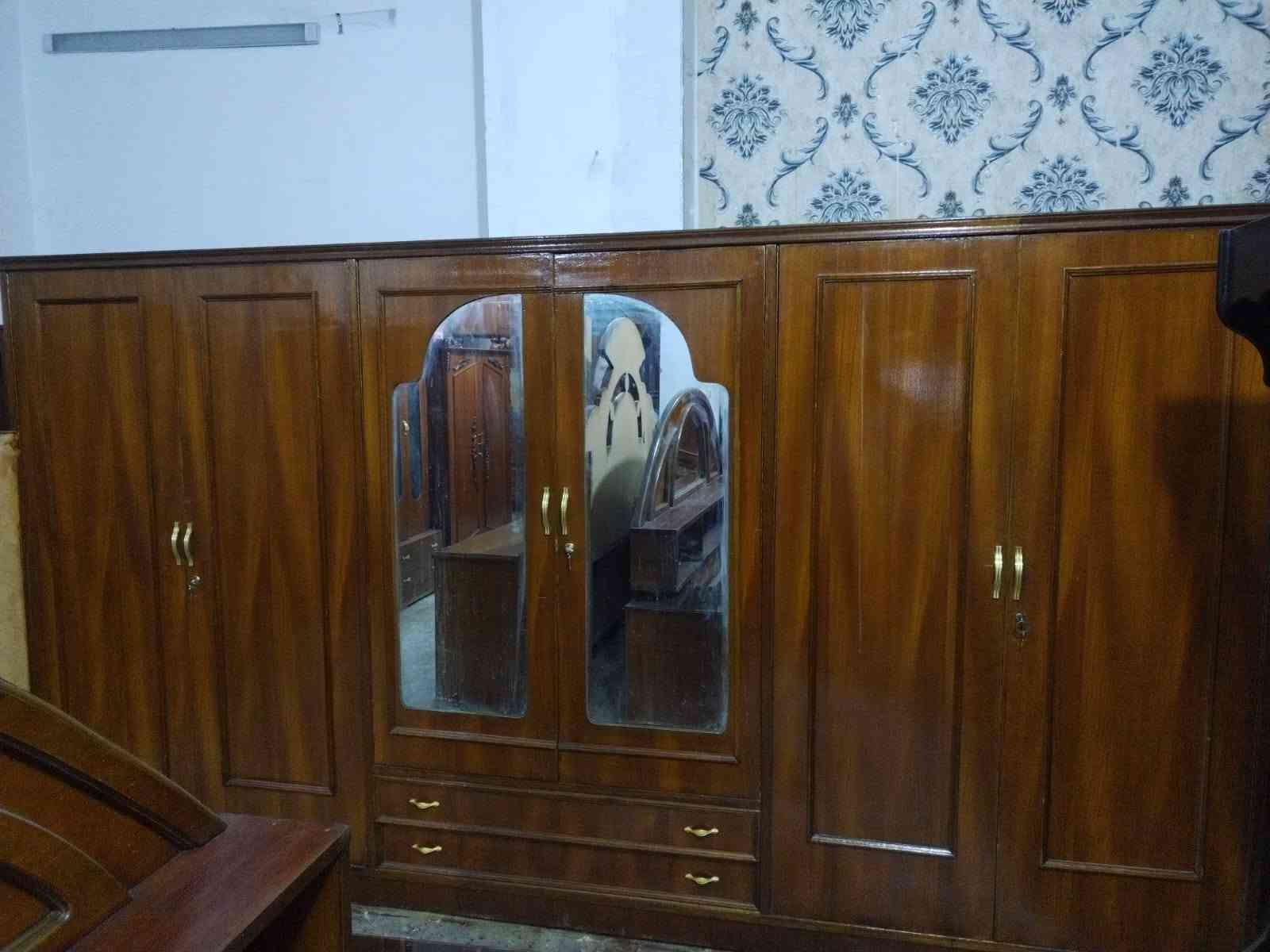 غرفة ٦ باب • صاج • مستعمل