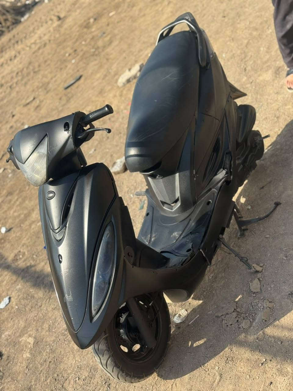السلام عليكم دراجة كامكو جي فور مكينه كايمه كهربائيات شغاله تشتغل سلف وهندر السعر 250وبيه مجال مكاني قضاء الغراف ***********
