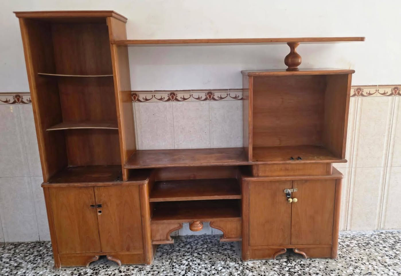 معرض مستعمل حله
السعر ١٢٥ 
***********

