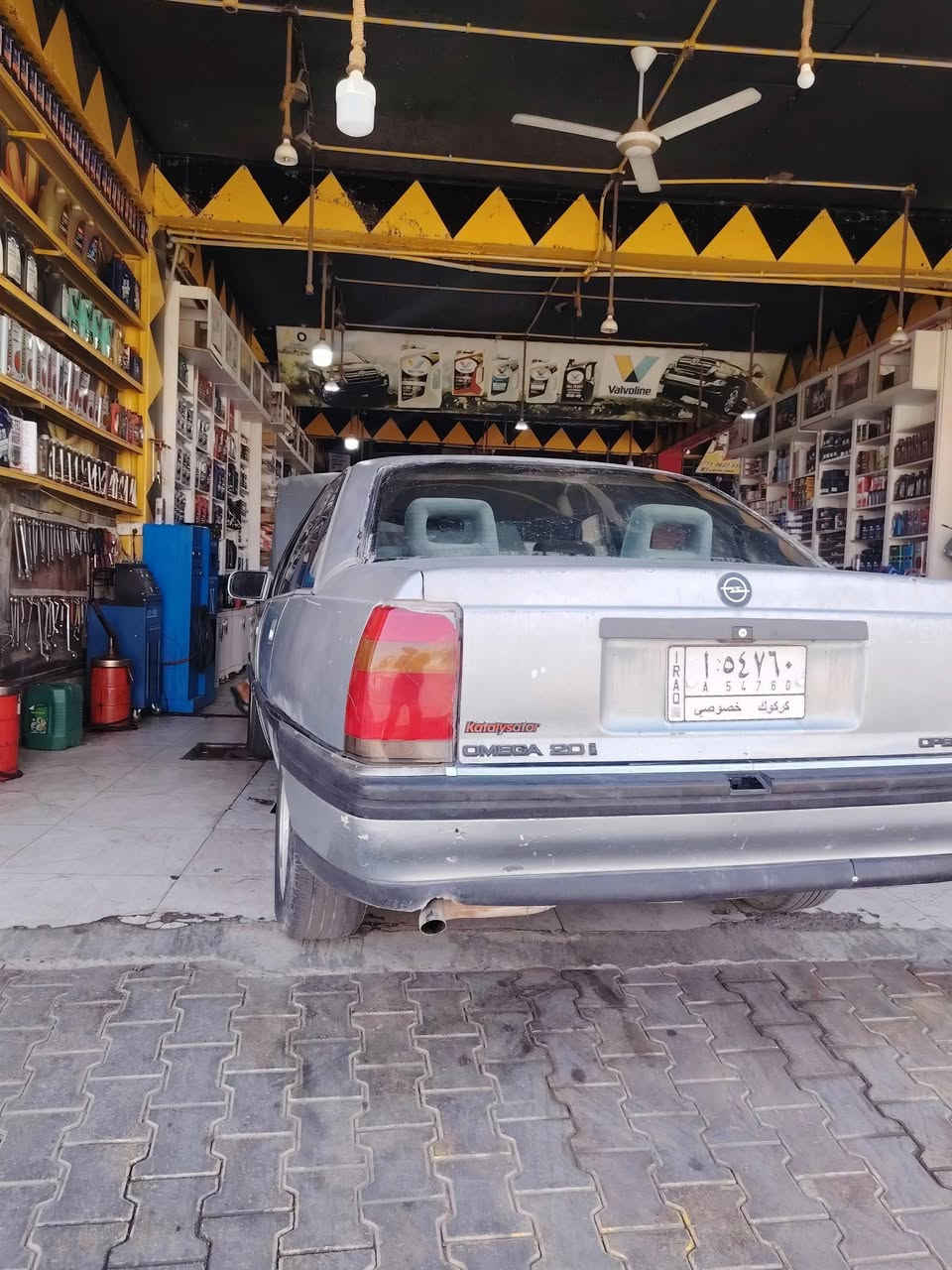 سلام عليكم البيع اوبل اوميكا موديل 90 كير محرك 2000 كير أوتماتيك كل شرط كل عيب  مابيه وين ما يعجبك ترايك البصره سنويه مشروع وطني ال ٢٧ كركوك اليف دفتر بنزين موجود شرط تحويل تأخذ من عندي  تحويل شرط سياره كشر شوفت عينك فقط اكسل تعبان باقي شرط سعر 20 بيه مجال الشراي مكاني كركوك تصل *********** غير متواجد عل فيس تحياتي
