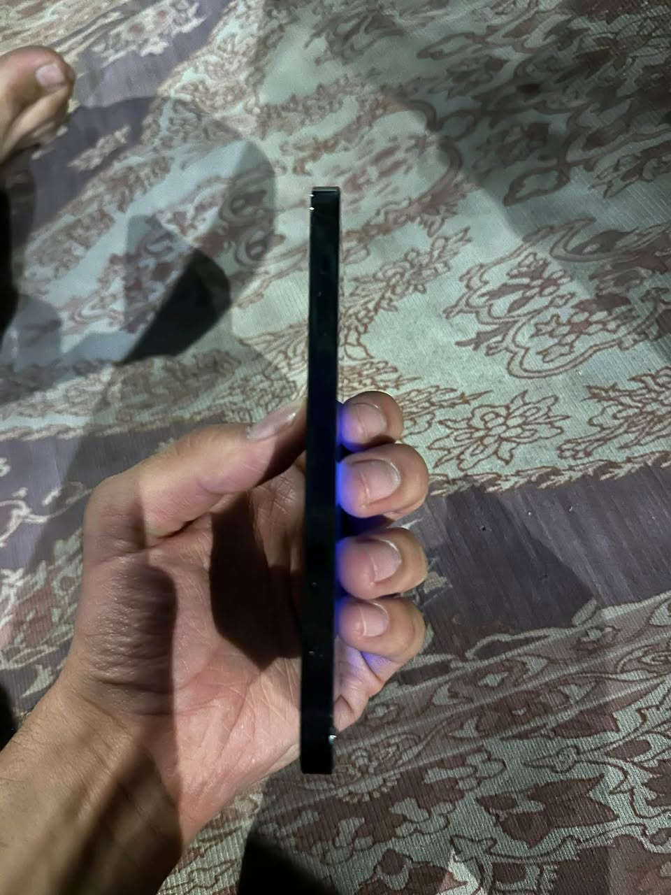 ايفون 12pro
شرق اوسط ZA
الذاكره 256
البطاريه 77 
الجهاز كله بلاد 
السعر 375 وبي مجال 
***********
