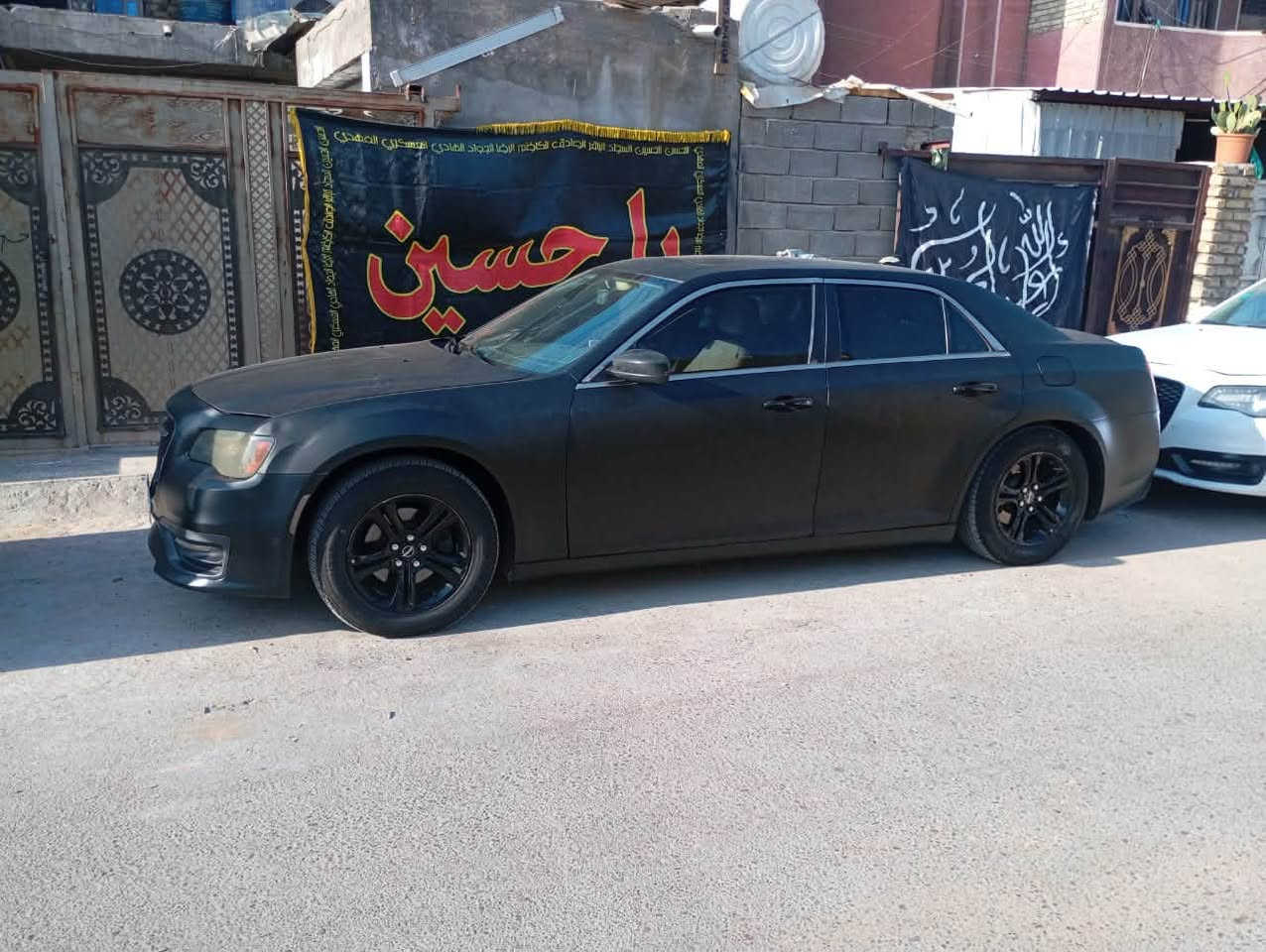 سلام عليكم للبيع أوباما 17 مصبوغة عام كندية بيها حادث من كندة بالقمارة وهنا بالعراق صار بيها طخطخات ونصبغت عام بدون دواخل كير مكينة إكسل خير من لله منضومة تبريد جديدة شادها هذا الموسم تشغيل عن بعد بانوراما فتحتين رقم بغداد انكليزي بسمي قبل يومين صدرت السنوية مالتها لل 31 تنتهي مناقصها أي شي السيارة وشرط التحويل سعرها 139 وبيها مجال قليل ترهم مراوس النترا فورتي حديث مكلف بالنشر للاتصال *********** مكاني بغداد الشعب
