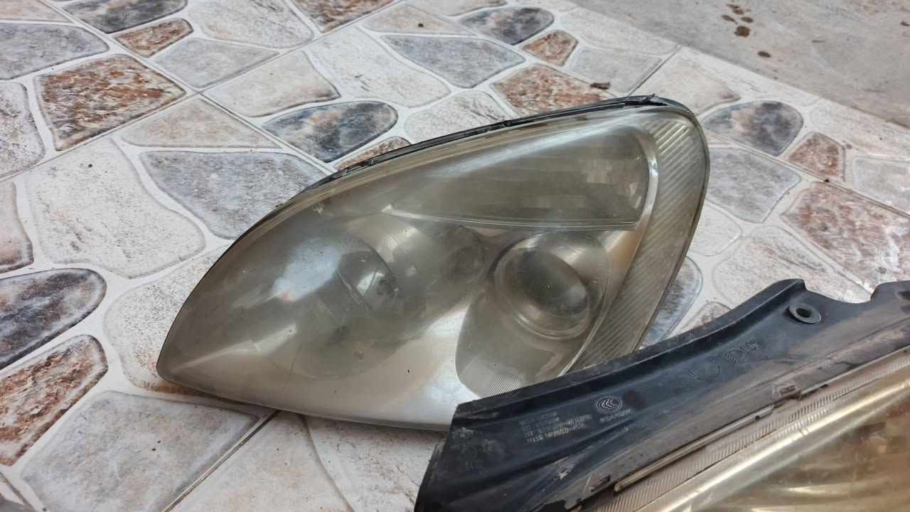 السلام عليكم ماصدات كارنز
ثنين جهت سايق و تك جه الصدر + بكلايت جهت الصدر 

قيم بما يرضي الله تواصل ***********
