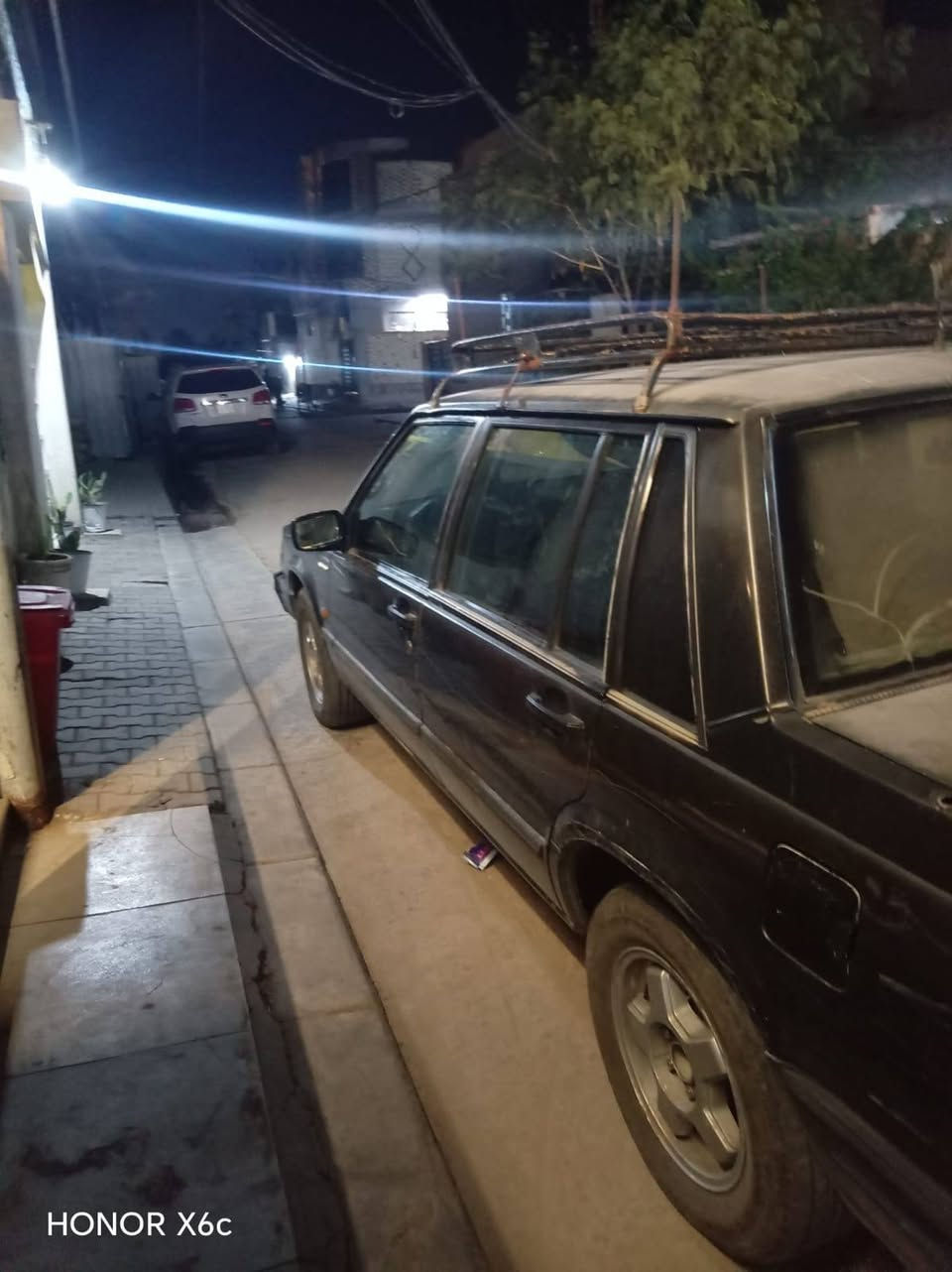 سلام عليكم فالفو ٧٤٠ مكينه وكير بلاد مكينه بخاخ  تبريد شغال حدادية على ايدي رقم نجف انكليزي باسمي المكان النجف الأشرف السعر ٤٠وبيها مجال حك جيتك السيارة عوزها شغلات كلش كلش بسيطة للجناي الرقم,***********
