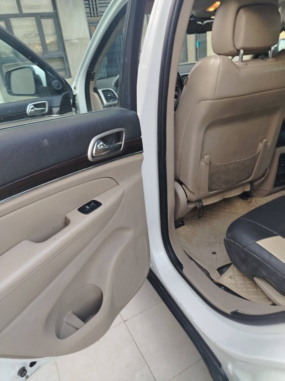 جيب 14 خليجي رقم بغداد
كفاله عدا رصعات بسيطه بارد فقط 

السياره فول مواصفات بصمه تشغيل 

بصمة ابواب 

تبريد ثلج 

داخل بيجي 

كير طياره 

تحكمات ستيرن 

شفتات ستيرن 

جنطه كهرباء 
فتحه بالقماره 
زنون لايت 
السعر 205
سماعات 8 + مضخم صوت 

حداديه جيده جداً 

سنويه 2029

الاتصال على الرقم ***********
