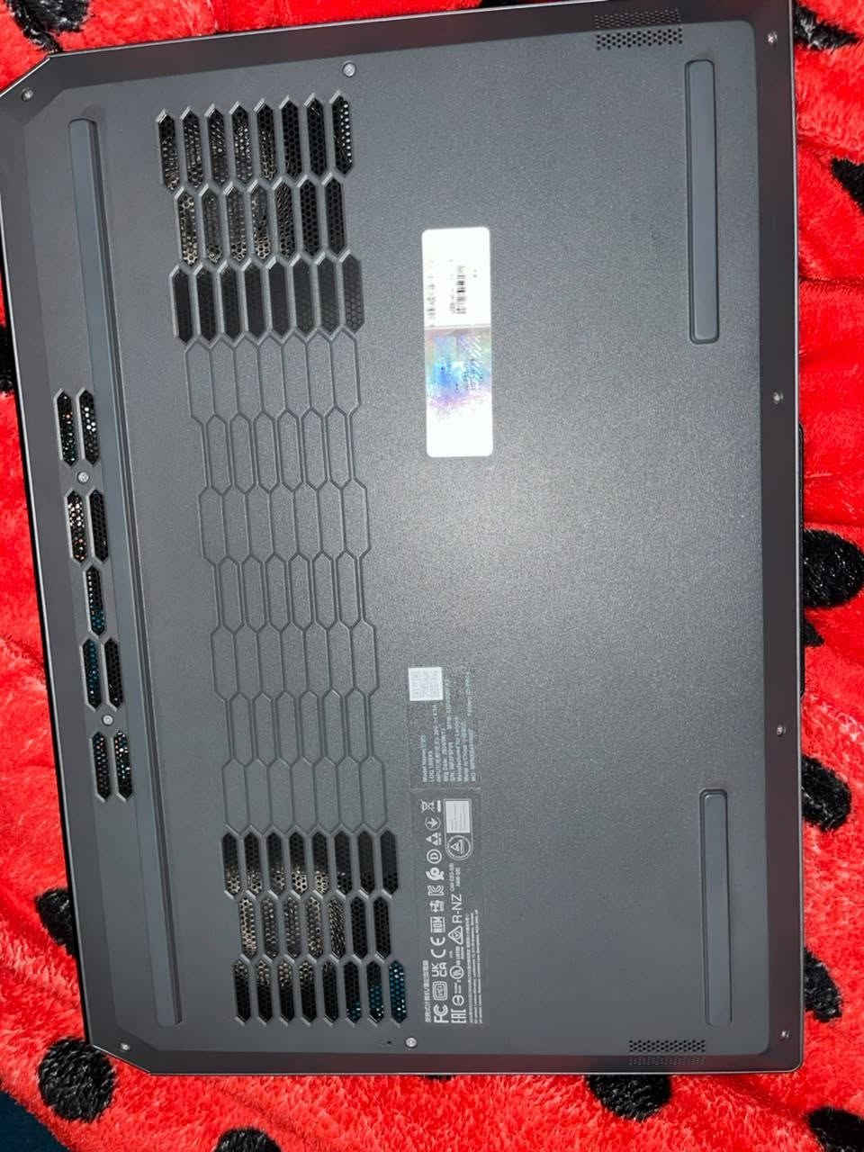 🔥 Lenovo LOQ - Gaming Laptop للبيع 🔥
✨ حالة الجهاز:
نظيف جداً بحالة الزيرو، استخدام بسيط لعدة أشهر فقط، ومشتري جديد 
⚙️ المواصفات الفنية:
🔹 المعالج (CPU): Intel Core i7-13650HX (الجيل الـ 13)
🔹 الذاكرة العشوائية (RAM): 24GB DDR5
🔹 كرت الشاشة (GPU): NVIDIA GeForce RTX 3050 (6GB)
🔹 التخزين (SSD): 512GB NVMe SSD Fast Storage
🔹 نظام التشغيل: Windows 11 Pro مفعّل برخصة رقمية أصليّة (Active Digital License)
✅ جهاز ممتاّز وقوي جداً للألعاب، المونتاج، التصميم والبرامج الهندسية.

💵 السعر: 1,100,000 دينار عراقي (مليون و100 ألف)
📱 للاستفسار والتواصل واتساب : ***********
