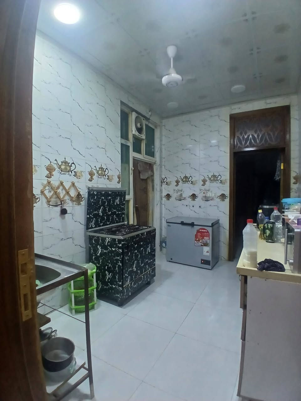 السلام عليكم بيت للبيع طابو زراعي سند٢٥ ١٠٠م 
٥في ٢٠ طابق واحد كامل
خلف مول نون السعر ٨٥ وبي مجال قليل للإستفسار الاتصال على رقم ***********
