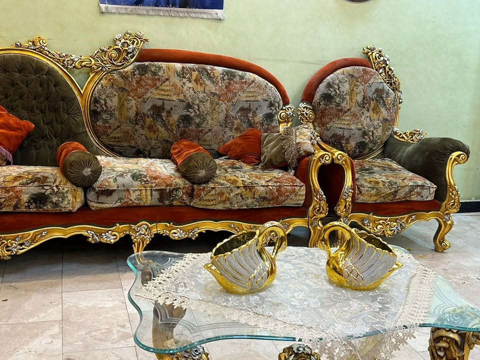 البيع مليون ٢٥٠
***********
