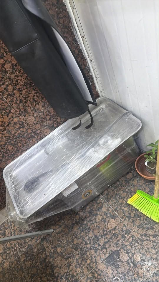‎عندي هاي مکینة مال قیمة للبیع اکبر الحجم مکینة و کلش جدید گبل اشتریت ب ١٤ ورقة بس هسة محتاج الفلوس وابیع ب ٦٠٠،٠٠٠ اني من السلیمانية 
للاستفسار  ***********
