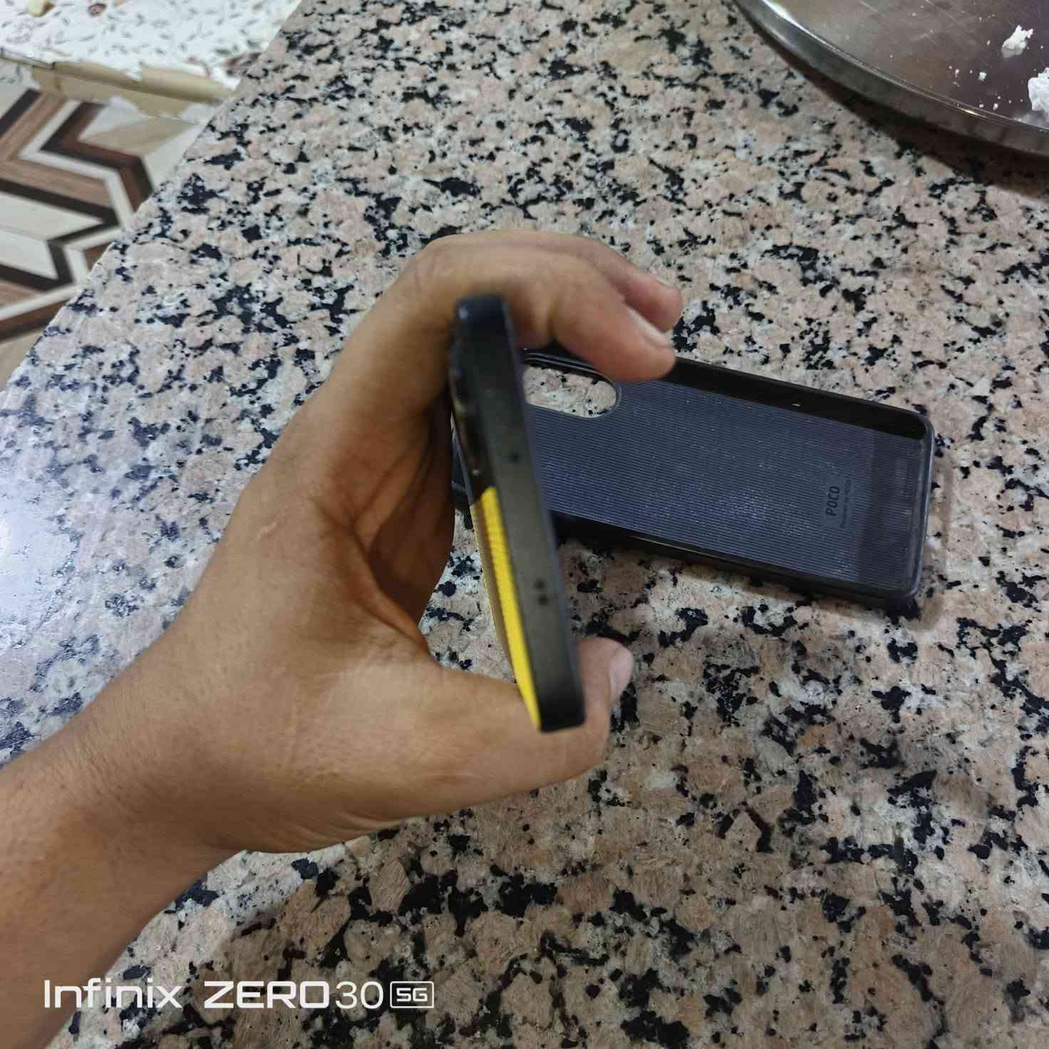 انفينكس زيرو30 • ذاكرة 256 • بطارية 98%