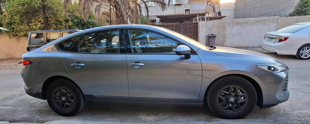 بي واي دي جن بلس لون رصاصي  مميز 
موديل 25 رقم بغداد سياره وضع شركه 

ماشية 3 الف كلي  كفاله عامه 

السعر 20300 بيها مجال جدا بسيط 

العنوان بغداد الدوره 

رقم الهاتف ***********
