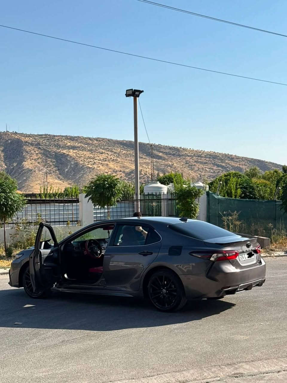 🔥 FOR SALE / للبيـع / بۆ فروشـتنێ 🔥
🚗 Toyota Camry SE 2024
 مۆدێل: 2024 (SE)
 ڕێڤەچوون: 40 هەزار مایل
 صبغ: چەملغێ سایقی دگەڵ چارێکا (ربع) بونێدێ
 ئێرباگ: دشبول و ستێرن ب شەرت نه ڤەبوینە (سلیم)
 ڕەقەم و سنووی نوێنە، تحویل ب شەرت
 ژمارا شاسێ (VIN): ⁠4T1G11AK9RU868033⁠
💰 نرخ: 17,500$ (175 وەرەقە)
📍 جهـ: دهۆک
📞 تەلەفون / واتساپ: ***********

سيارة نظيفة جداً وبحالة ممتازة جاهزة للاستخدام!
 الموديل: تويوتا كامري SE 2024 (مواصفات أمريكية)
 المسافة المقطوعة: 40 ألف ميل
 الصبغ: الجاملغ الجهة اليسرى (جاملغ السائق) مع ربع البونيد
 الإيرباك: الدشبول والاستيرن بشرط سليم 
 رقم وسنوية جديدة، التحويل بشرط
 رقم الشاصي (VIN): ⁠4T1G11AK9RU868033⁠
💰 السعر: 17,500$ (175 ورقة)
📍 الموقع: دهوك
📞 للاتصال / واتساب: ***********
📲 للتواصل المباشر عبر الواتساب / بۆ پەیوەندیا ئێکسەر ب واتساپێ:
https://wa.me/9647502399096
