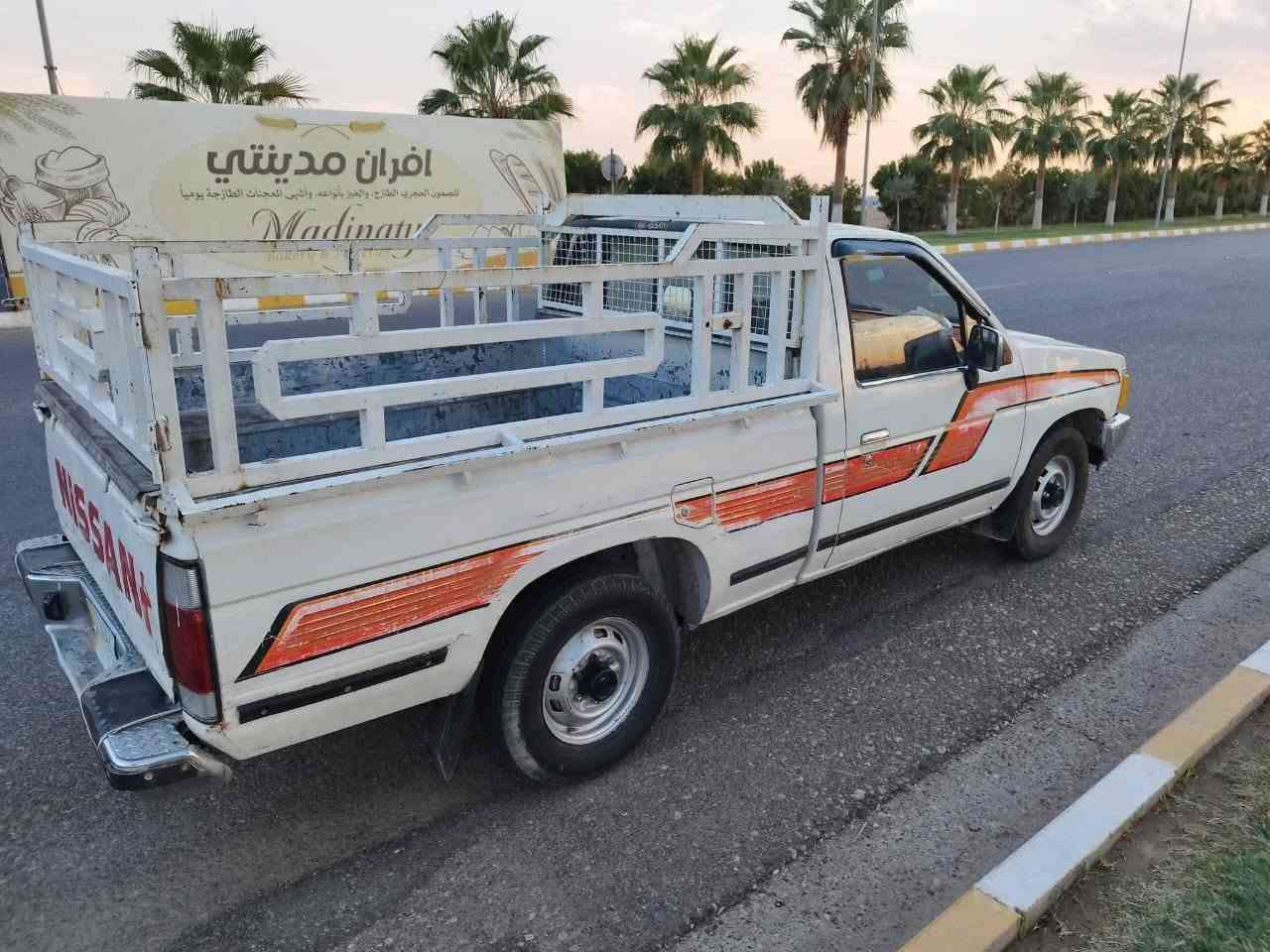 بيك اب نيسان • موديل ١٩٩٠ • رقم كركوك