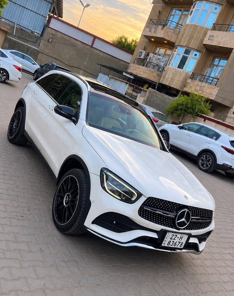 GLC 300 • ماشي ٣٠ الف • قطعتين صبغ