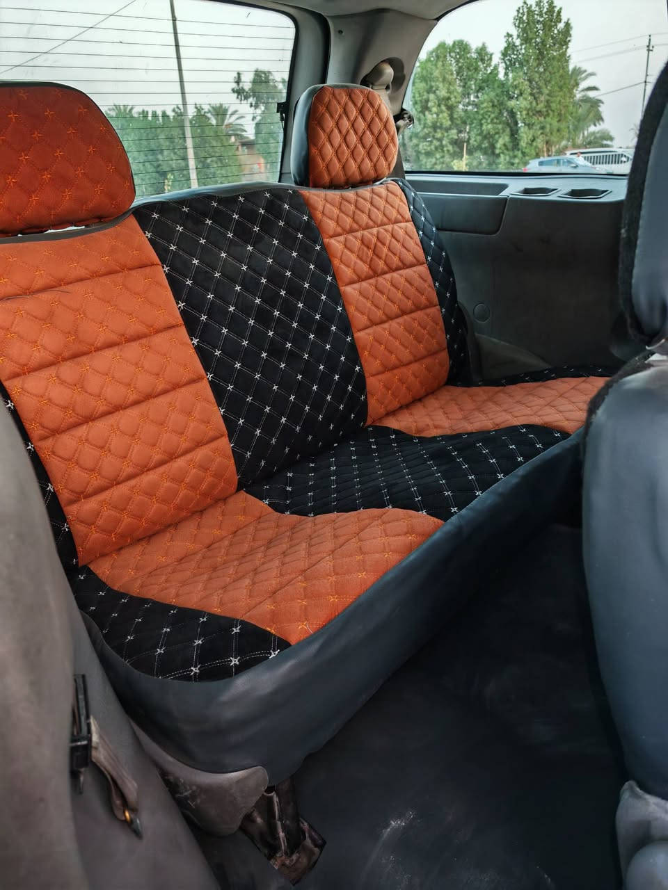 للبيع: فورد ويندستار (Ford Windstar) عائلية بحالة ممتازة 🚗✨الموديل:   2000 رقم بغداد
لون السيارة: [احمر]

تناقل السرعة (القير): [اتوماتيك ]

المحرك (المكينة): بحالة جيدة جداً . بیها منظومه غاز 

الصالون الداخلي: كراسي قماش (7 مقاعد).

الحالة العامة: السيارة ميكانيكياً جاهزه والبدي مالتها حلو نضيف 

📍 الموقع: [بابل /الشوملي]/للاتصال 

 *********** متوقر واتساب 

💰 السعر المطلوب: [45 قابل للتفاوض]
