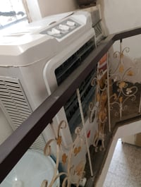 سعرها 35 قفل شغاله مكان البلديات قريب على ملعب الحبيبه هاذا رقمي 07715...