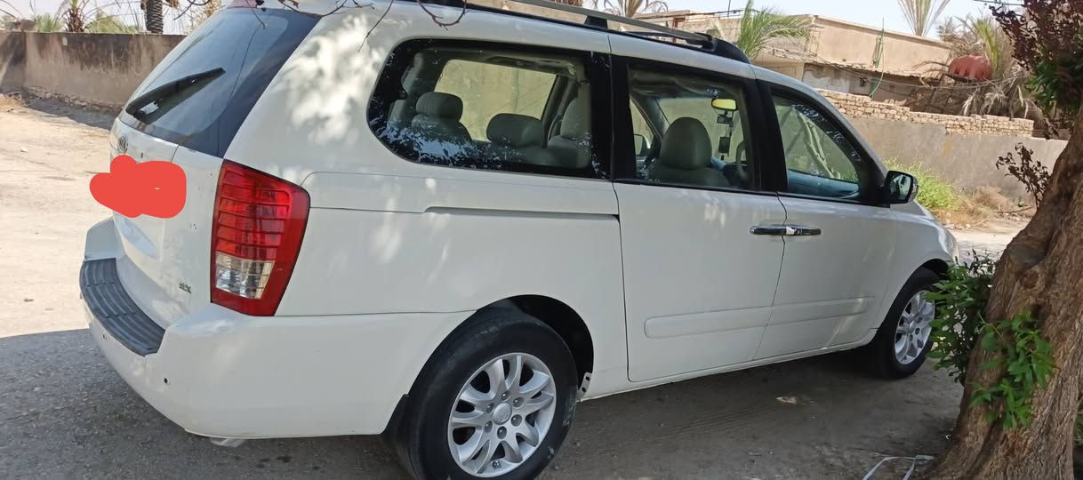 سلام عليكم سيدونه مريكي 2006بسمي 31 تنتهي السنويه رقم دولي سياره جاهزه تبريد حداديه سياره متخسر عليه ***********   سعره 120
