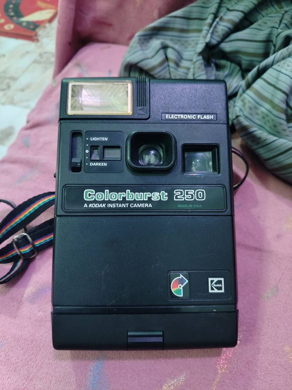 كاميرا فورية • كوداك Colorburst 250 • غير مجددة