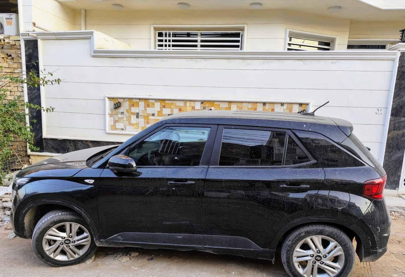 السلام عليكم
للبيع هونداي فينو وارد امريكي لون اسود ملكي رقم مميز كربلاء باسمي ماشية 25 الف ميل قابل لزيادة سيارة حلوه وجاهز  مال جناي كير محرك تبريد  ممتاز  السعر 120ورقة للمعلومات وات ساب ***********

