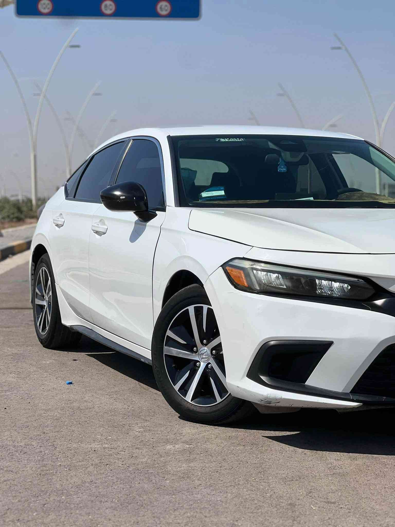 هوندا سفك موديل 2023
مكينه 2000
كير SVT 
داخل اسود السياره بمنعى الكلمه جديده 
ضرر صندوق مبدل +بنيد 
السياره بدون رقم 
مكان السياره سامراء 
بيع او مراوس حسب القناعه 
***********
***********
