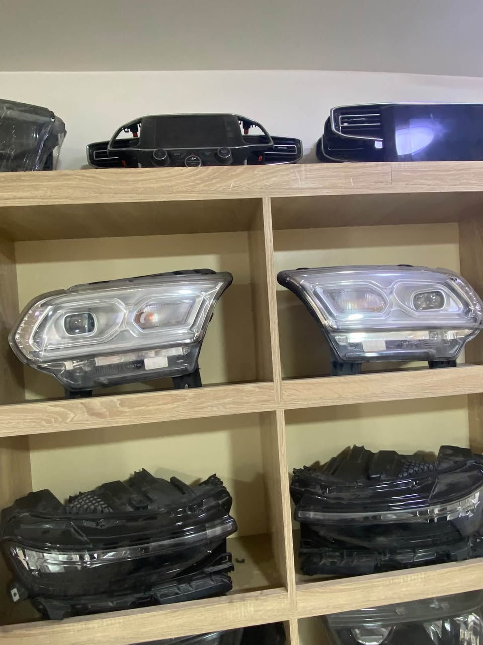 مصطفى حارث
يتوفر توصيل 🚚 كل المحافظات 
***********
