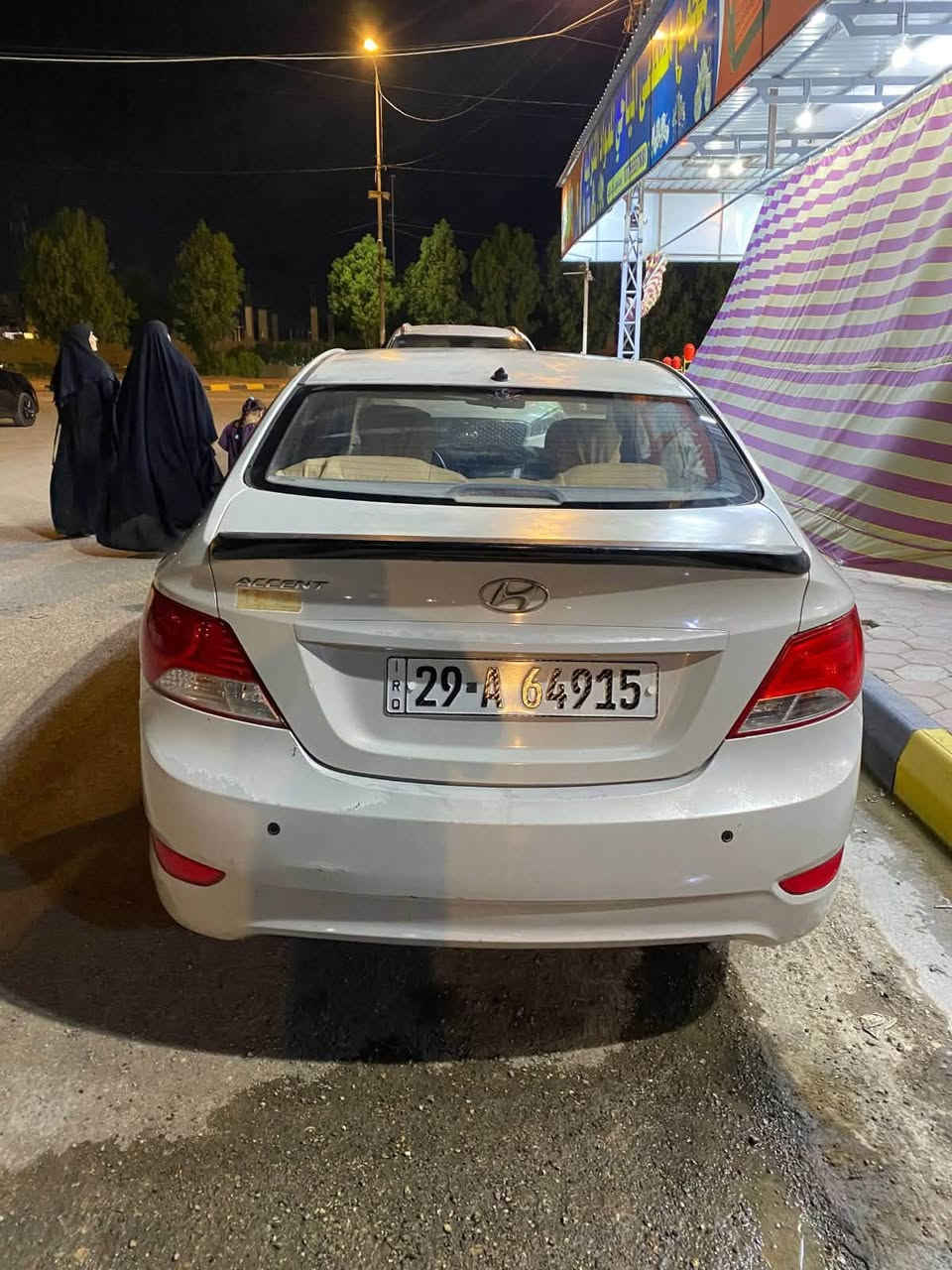السلام عليكم
اكسنت ٢٠١٦ خليجي محرك ١٦٠٠ دوش تبريد ثلاجة سيارة
جاهزه بيها ضربه چاملغ الايمن عكس السايق وابدل نفس اللون شواصي لغود مكفوله 

السعر ٨٥$ وبيها مجال ترهم امراوس حسب القناعة 
 السياره بأسمي تحويل ثاني يوم 
العنوان كوت مركز المدينة 

***********

