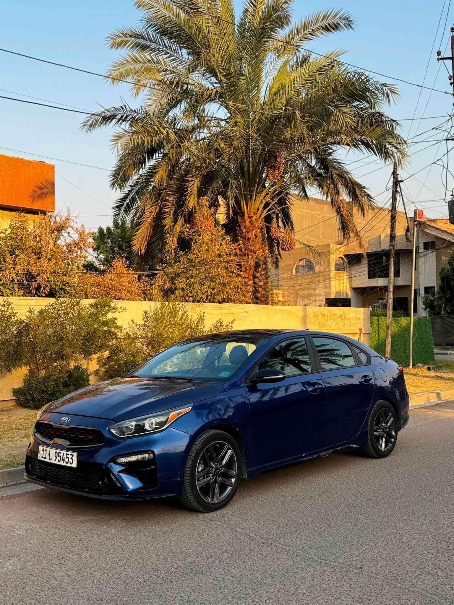 كيا فورتي موديل 2020 GT Line فول مواصفات بصمة انارة باليدات تحديد مسار رادار بالمري كراسي جلد ستيرن رياضي تبريد شغال كير ومكينة نضيفات ماشية 68 ميل وعليها منظومة غاز  بيها أربع قطع صبغ مكان السيارة بغداد العامرية 
السعر 11.250$
هاتف ***********
