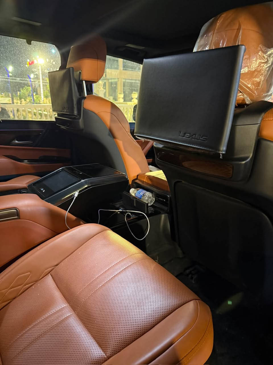 لكزس LX600 VIP • ٢٠٢٣ • بدون رقم