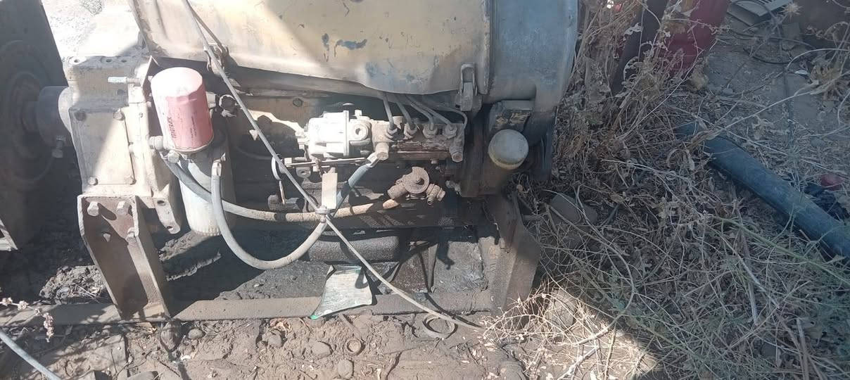 مولد للبيع دويز 4بستم صاروخي مع راس توليد 50kv للعلم المولد عاطل ***********
