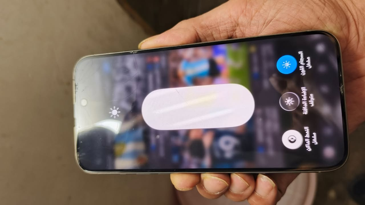 ايفون ١٥ بروماكس • تيتانيوم • ٥١٢