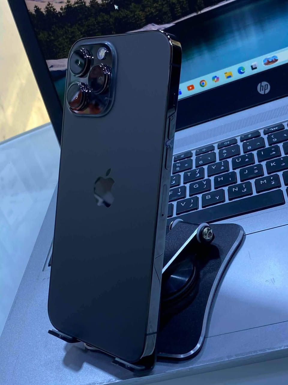 13pro max 
اسود🖤
ذاكره٢٥٦ 
بطاريه ٨٥ مرفوعه ١٠٠ 
بلادي وتر برو ضد المي ب٧٢٥ وبي مجال 
للاستفسار ***********
