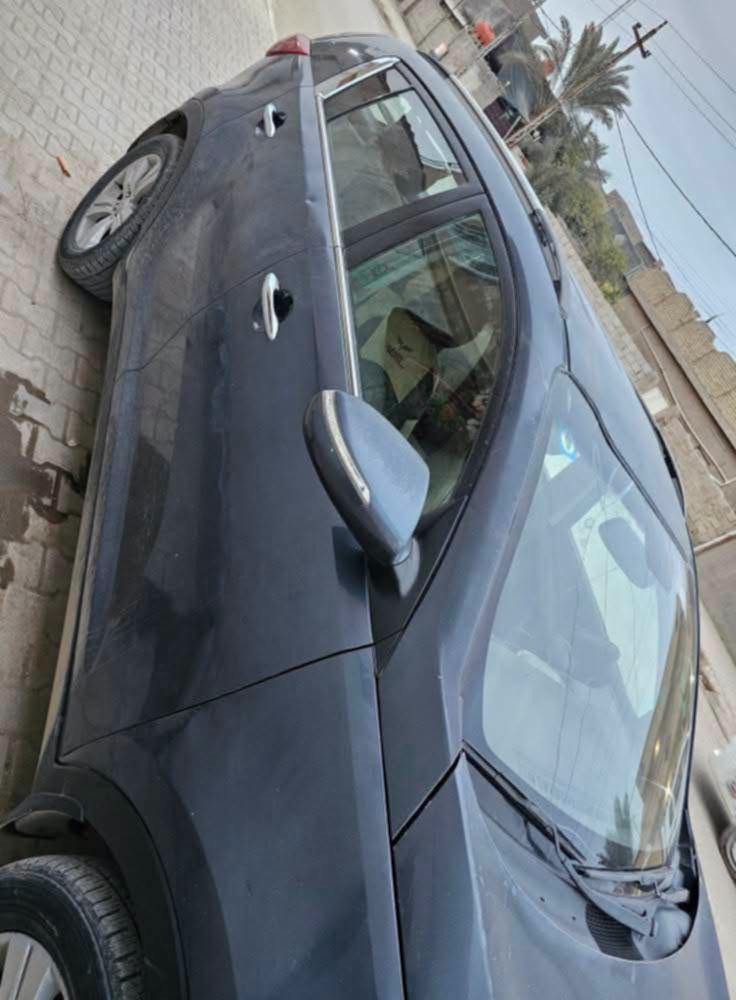 باسمي بغداد الدولي
ماشيه 240
كيا سبورتج 2011وارد امريكي 
محرك 2400 دووش
4ويل كب 
حساس خلفي 
نظام ايكو 
تبريد ثلج
تخم تاير جديد
ضررهه فقط جاملغ خلفي جهه سايق ونفس الصفحه صبغ اثر خدوش لاضربه ولاشي
#مكاني بابل  جبله
***********
