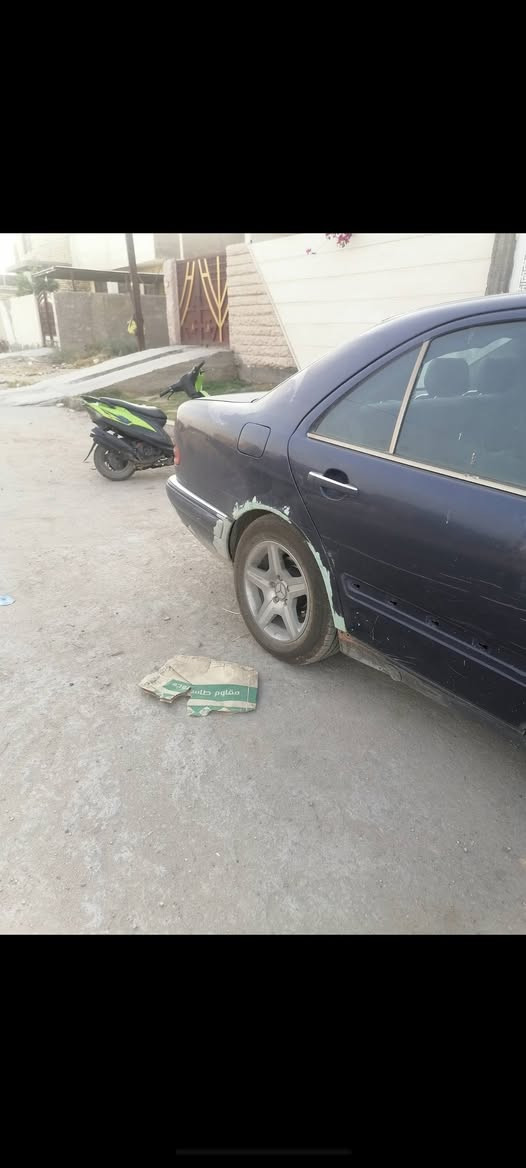 السلام عليكم  للبيع  ٣٢٠ موديل ٩٩  ٥٠ وبيه مجال باقي التفاصيل اتصل *********** عنوان بابل مسيب سده الهنديه
