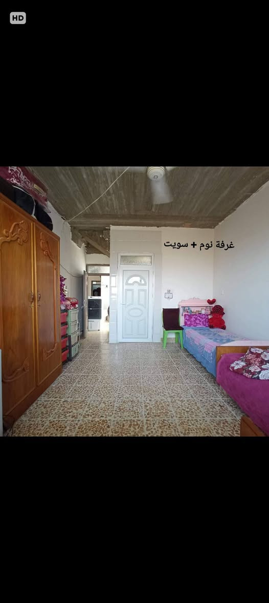 للبيع او معارض مع بيت او ارض ٢٠٠م حسب القناعة 

🏦 للبيع أو معارض 

بيت 200م طابقين ١٠*٢٠ 

6 غرف + 3 سويتات + 2 مجموعة صحية شرقي وغربي + تواليت خارجي 

 نظام دكتات + عزل فوم للسطح قبل الكاشي 

الأيسر حي النسيم  تقطيع احمد ناجي الحصيرجي 

قرب فندق اوبروي ومستشفى ابن سينا

 زراعي طابو سند ٢٥ .

 الطابق الثاني كامل ساكن بي حاليا 

والأول بي نواقص (هيكل)

السعر ١٥٥ مليون قابل للتفاوض 

بقية التفاصيل عالرقم *********** هيثم ابو كريم
