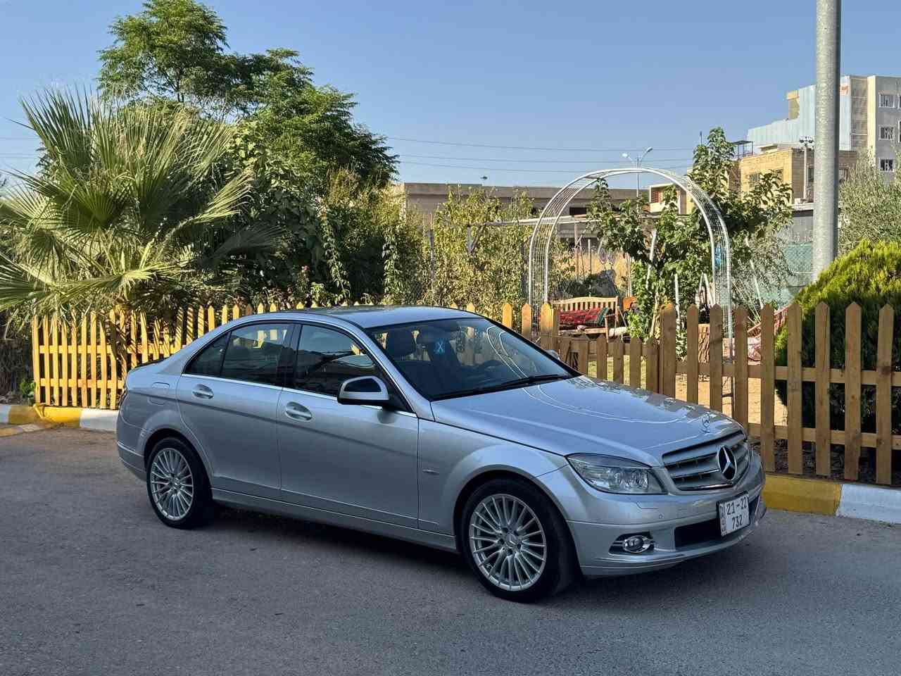 بە ناوی خوای گەورە و میهرەبان مارسیدیس بێنز C280 2010گێر ئۆتۆماتیک ٦ پستۆن مەکینە مەرغوب بێ سەرەتایە کۆدی بۆ کراوە بە ناوی خۆمانەوەیە لۆک لۆکە بێ بۆیاغ  بێ کاڵ بونەوە لەسەر دەقی شەریکە ماوەتەوە کوشن جلدد لۆک کوشن کارەبا تەبرید مەرکەزی شاشە گەورە سەیارەکە بەس ماشاللەی ئەوێ گیرومەکینەی بەشەرت زۆر تازەو جوان ماوەتەوە چوار تایەو ویلی لۆکی لە ژیرە تەبریدی مەزبوت هەموو گیانی بەشەرت سەیارەکە لە جوانیا تاکە مالی دۆستە سعر 88 گەلاو مەعامەلەیەکی کەم شوین سلیمانی رقم تلفون 🤍***********🤍***********🤍 السليمانية, العراق
