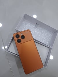 ١٢٨ جيجا • مقفل • مكاني كوت