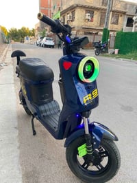 R9 مكفول 2026 استعمال قليل استعمال قليل الدراجةً مناقصها شي بطارية جبي...