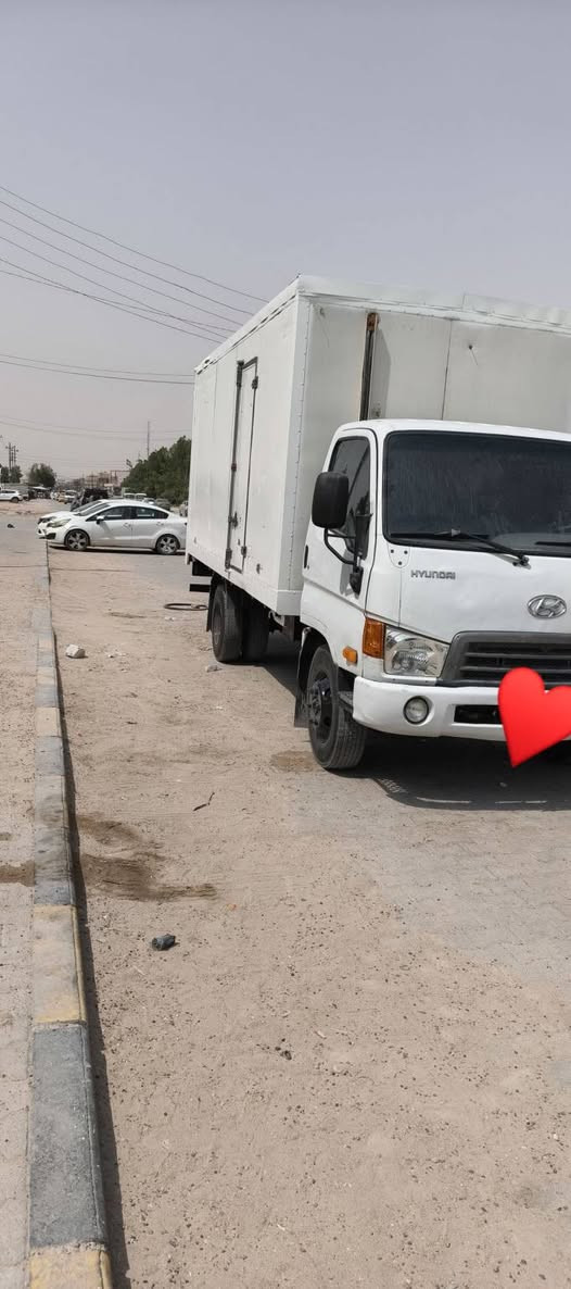 سلام عليكم
كنتر هونداي للبيع 
موديل 2010
حجم 75 سوبر
حافضه طول 5 متر 
للستفسار ***********
