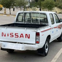 نيسان بيكاب • ٢٠٠٢ • قفل مركزي