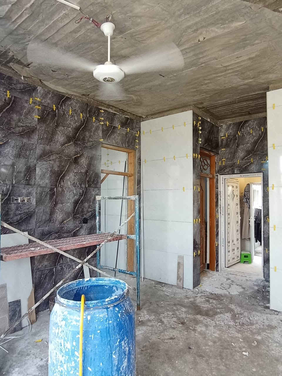 سلام عليكم خلفه سيراميك الواح بورسلين جداري وارضي حاليا متفرغ للاستفسار الاتصال على الرقم *********** مكاني نجف كوفه
