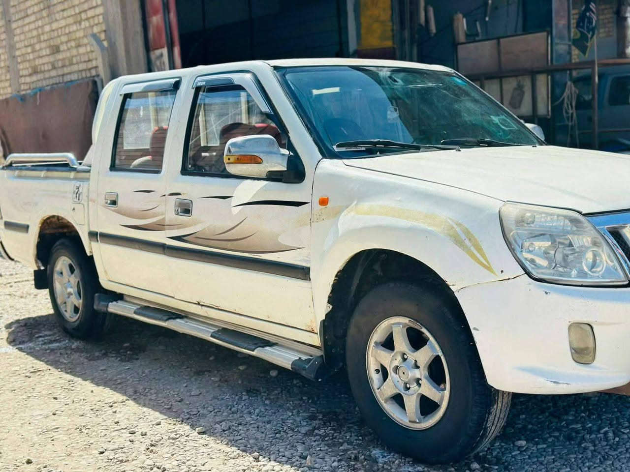 سلام عليكم
السعر 34 $ وبيها مجال 
بيكم فوتون 
موديل ٢٠١٣ 
رقم بابل انكليزي  بسمنه 
كير مكينه تخم تاير 
هزه جديده 
سنويه لل ٢٠٣٠ 
سياره بلاديه بدون ضربه قويه بدون تبديل 
سياره واضحه شوف العين 
مكان سياره بابل كفل 
***********
